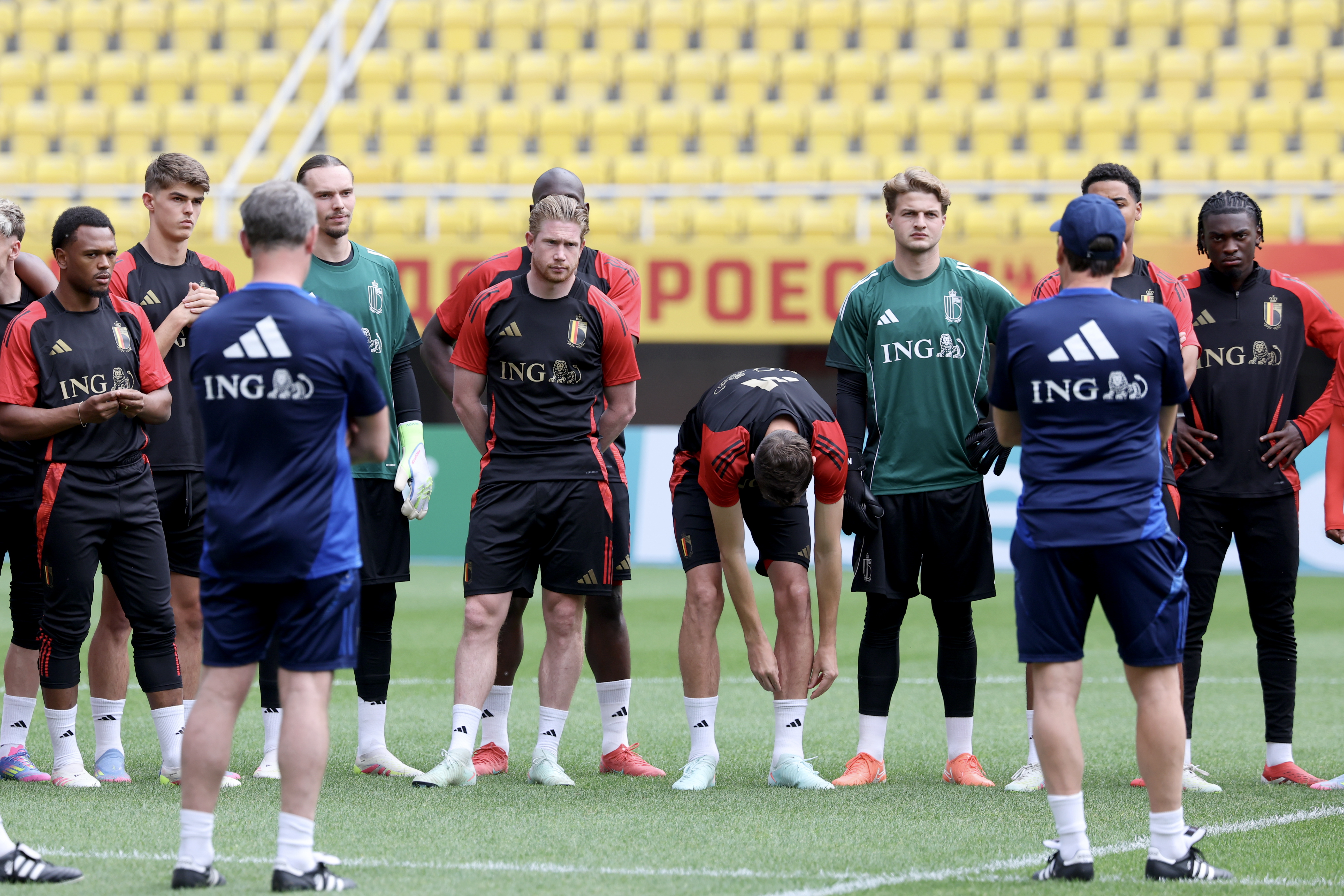 比利时备战欧锦赛，主场对阵法国