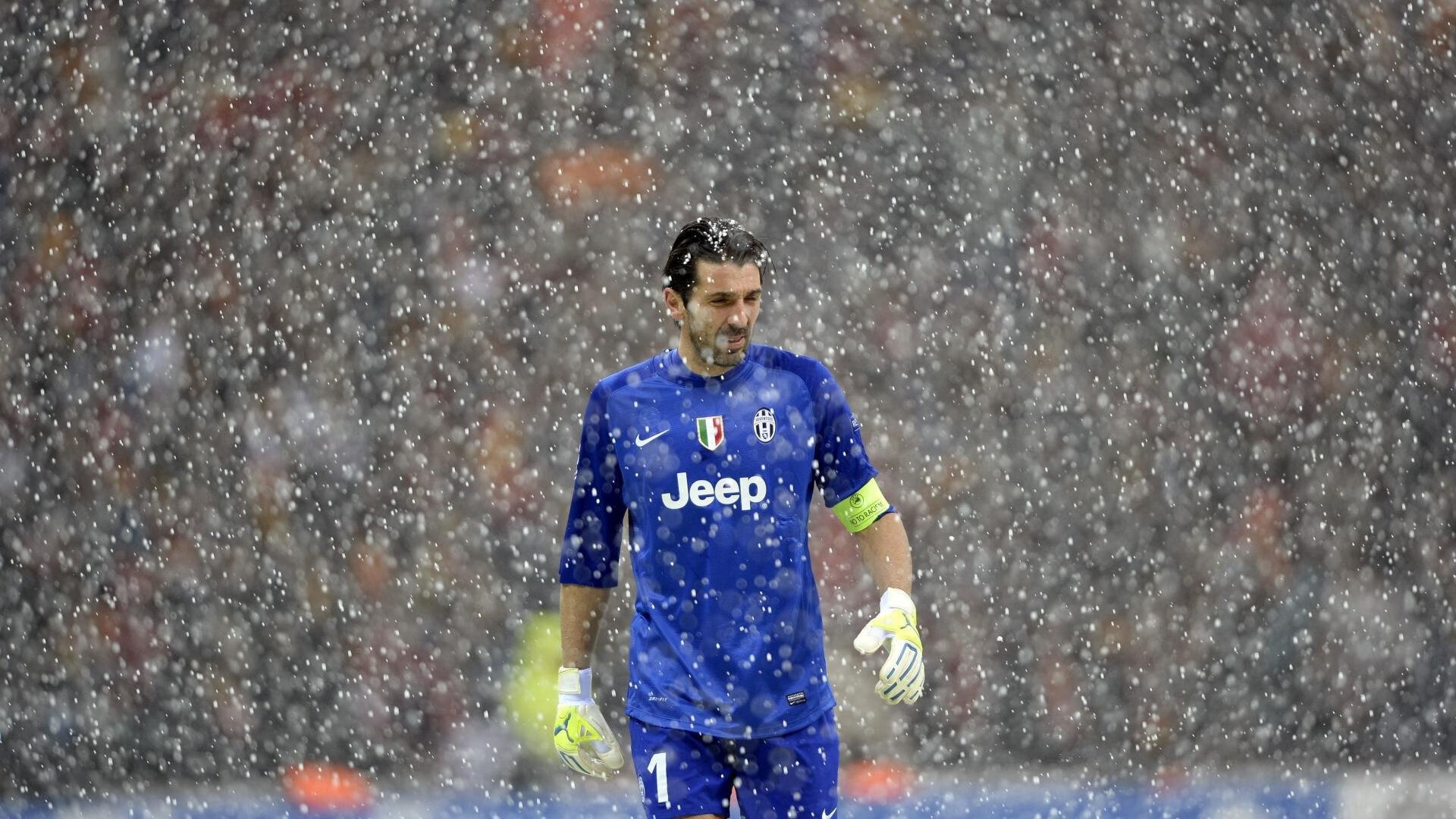 年度焦点之战，金玟哉关键进球定乾坤