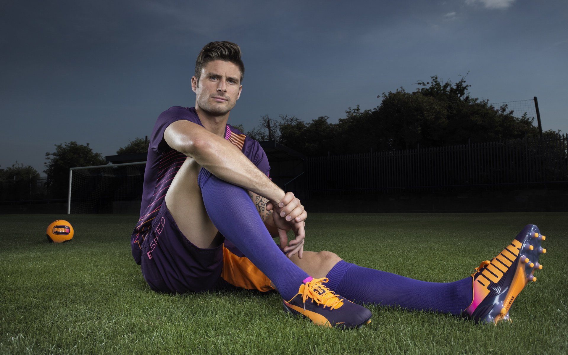 欧冠决赛之夜,布克舞台越大越强