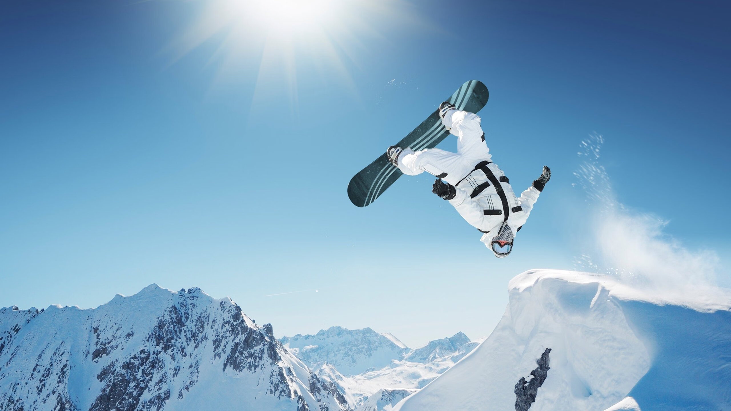 猛龙对阵奇才，武切维奇点燃赛场，全能中锋主宰攻防